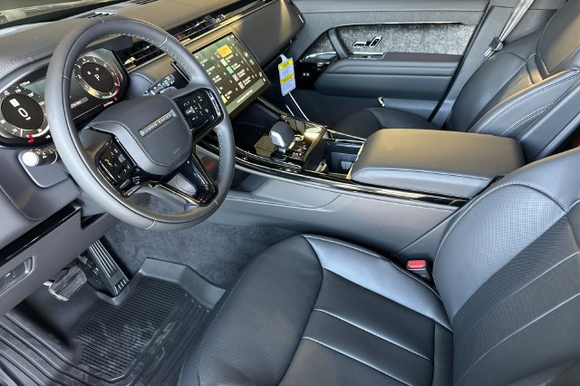 New 2026 Land Rover Range Rover Sport Dynamic SE AWD/4WD image 9