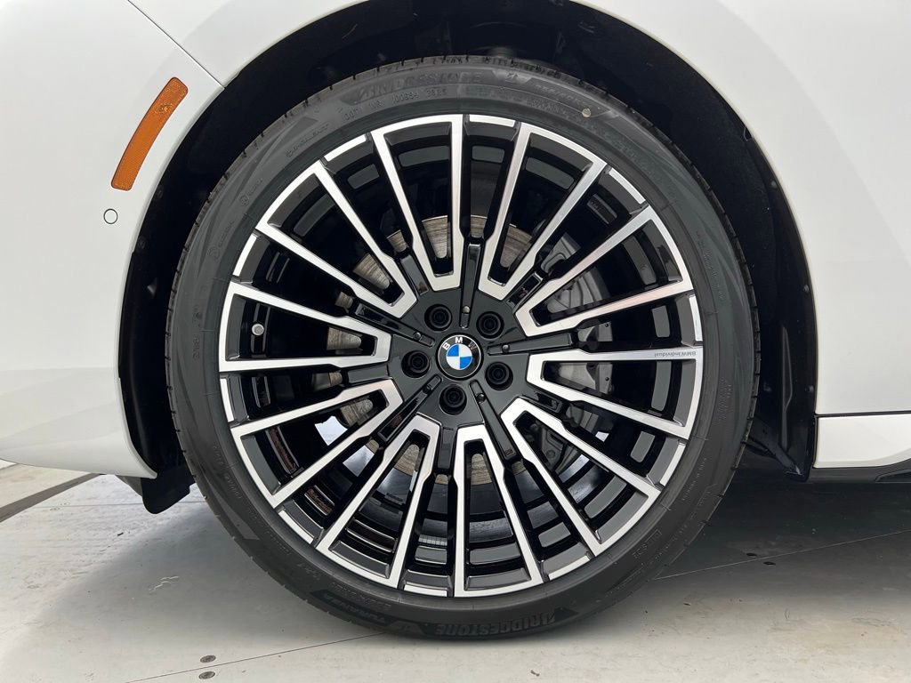 New 2026 BMW 740i w/ Executive Package image 22