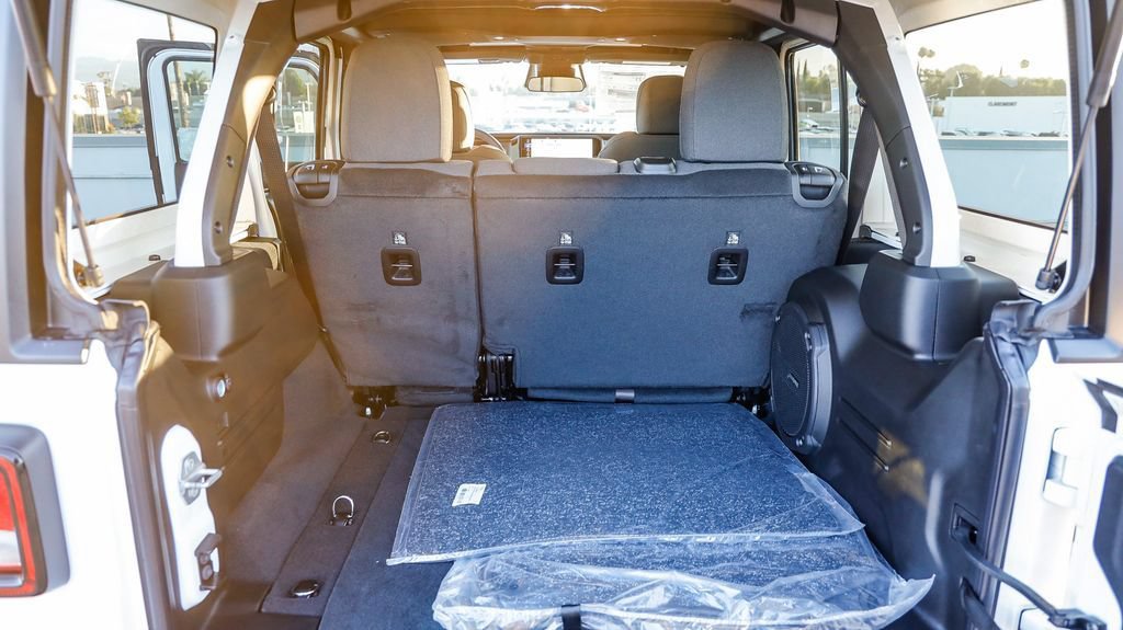 New 2026 Jeep Wrangler Unlimited Sport AWD/4WD image 31