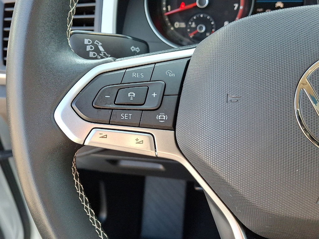 Used 2021 Volkswagen Atlas SE w/ Panoramic Sunroof Package image 16