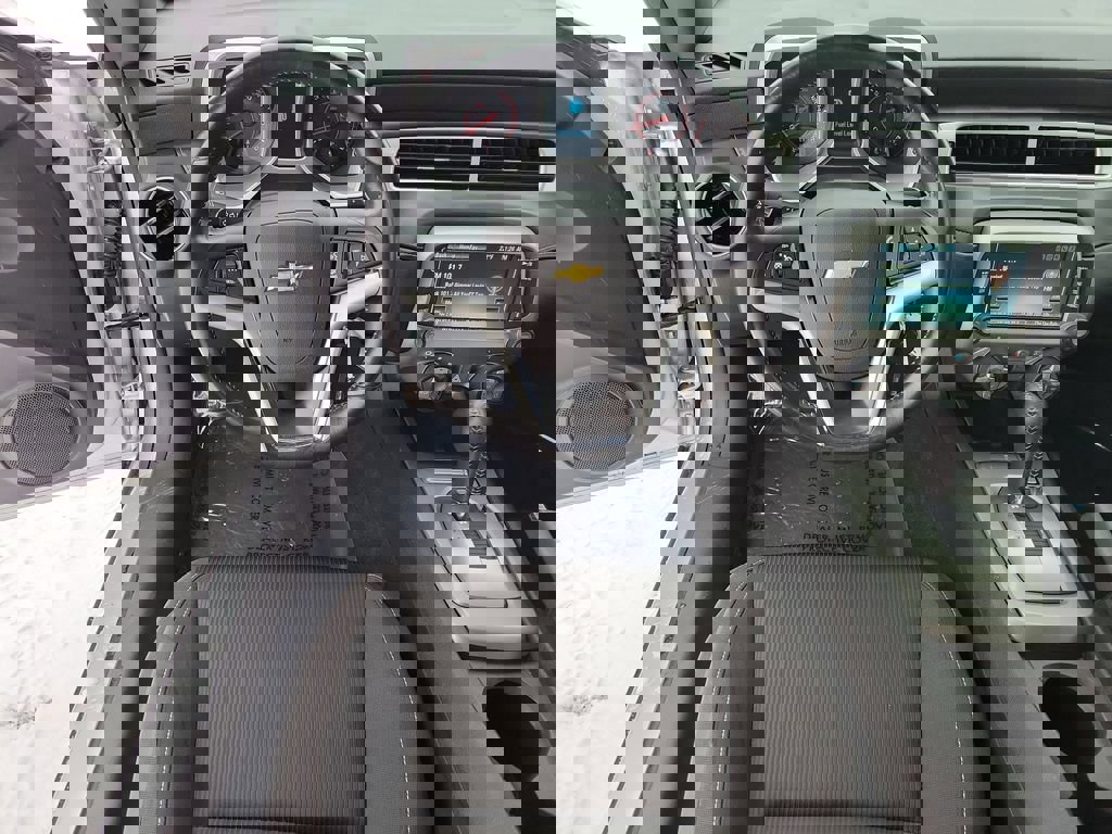 Used 2015 Chevrolet Camaro LT w/ 1LT Preferred Package image 9