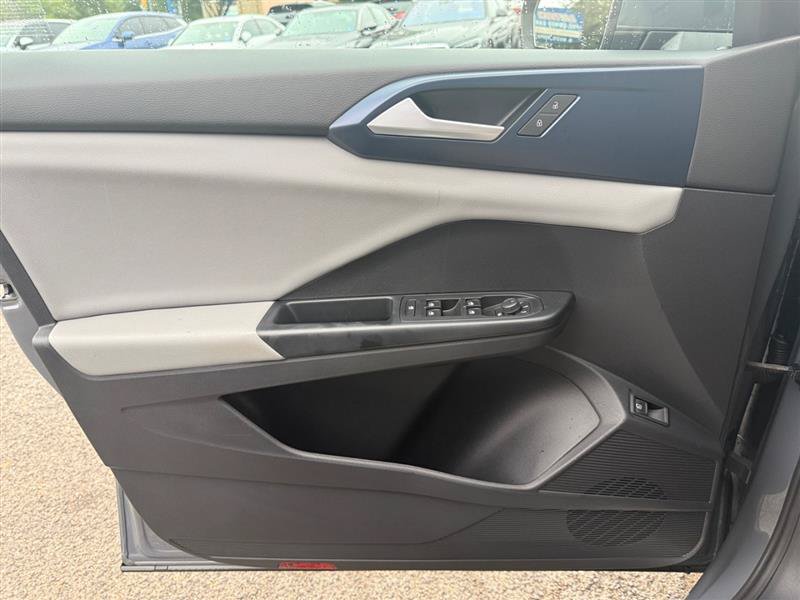 Used 2022 Volkswagen Taos SE AWD/4WD image 30