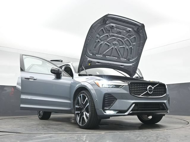 Used 2023 Volvo XC60 B5 Ultimate w/ Climate Package FWD image 57