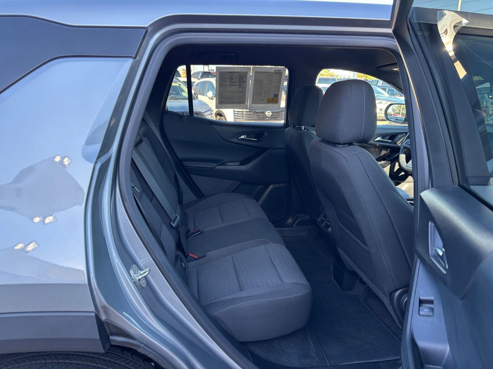 Used 2025 Chevrolet Equinox LT image 24