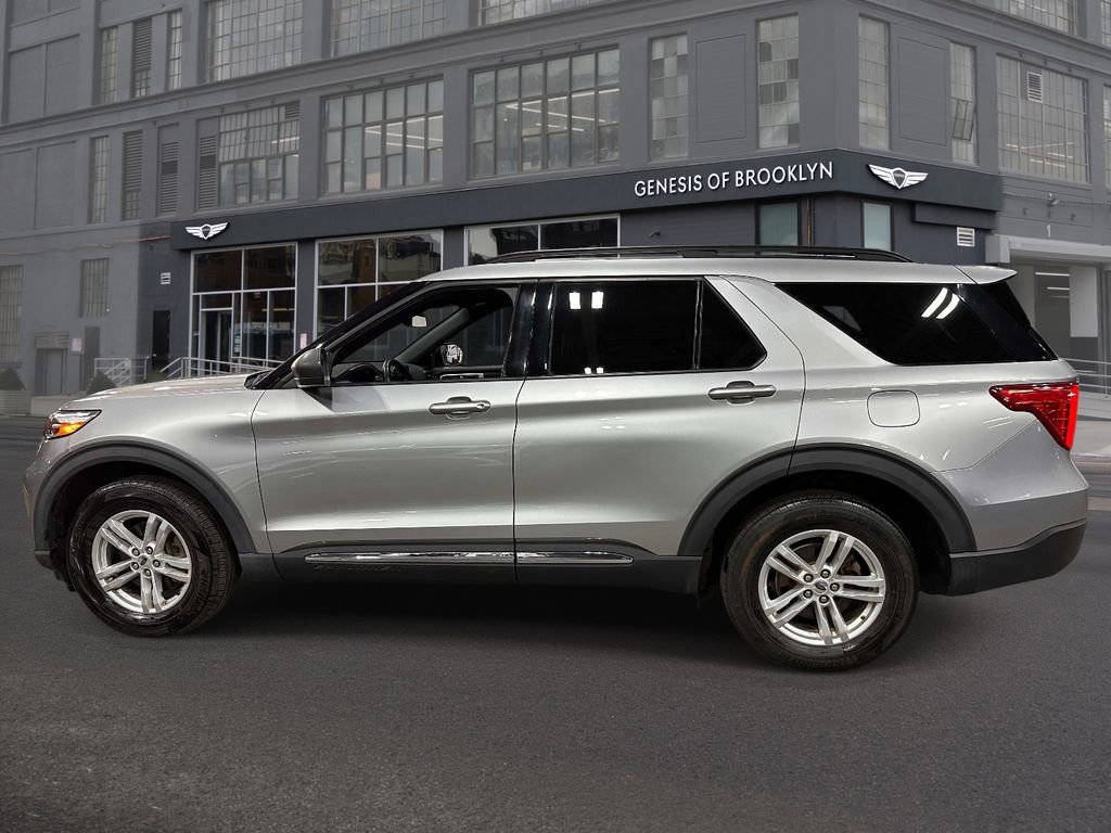 Used 2020 Ford Explorer XLT w/ Comfort Package AWD/4WD image 7