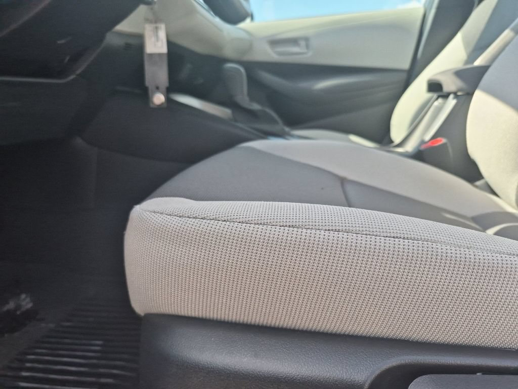 Used 2026 Toyota Corolla LE FWD image 10