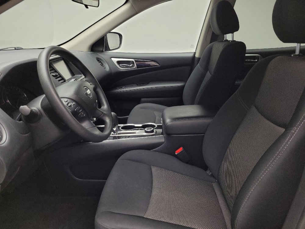 Used 2020 Nissan Pathfinder S AWD/4WD image 17