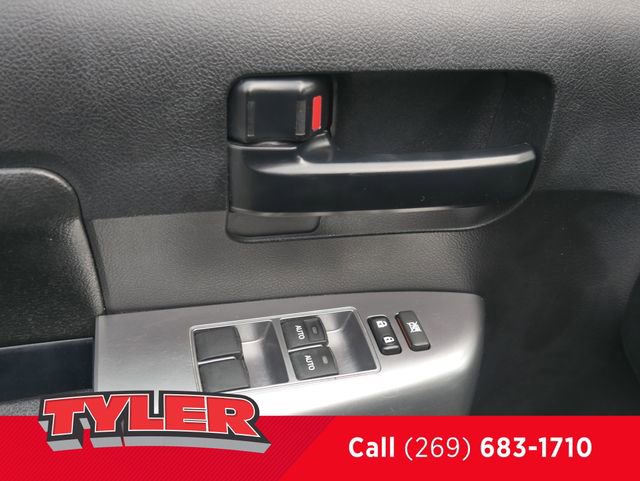Used 2018 Toyota Sequoia TRD Sport image 19