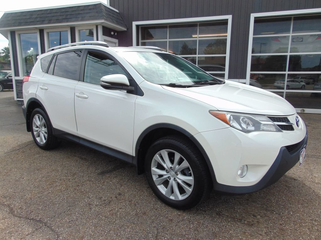 Used 2014 Toyota RAV4 Limited w/ Technology Package AWD/4WD image 6