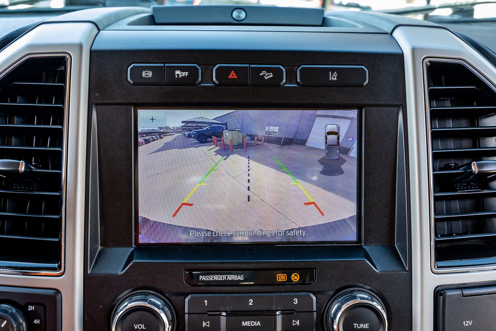 Used 2020 Ford F350 Lariat w/ Lariat Ultimate Package image 27