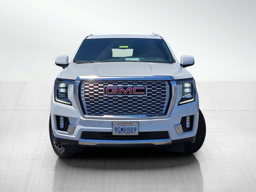 Used 2023 GMC Yukon Denali w/ LPO, Floor Liner Package AWD/4WD image 2