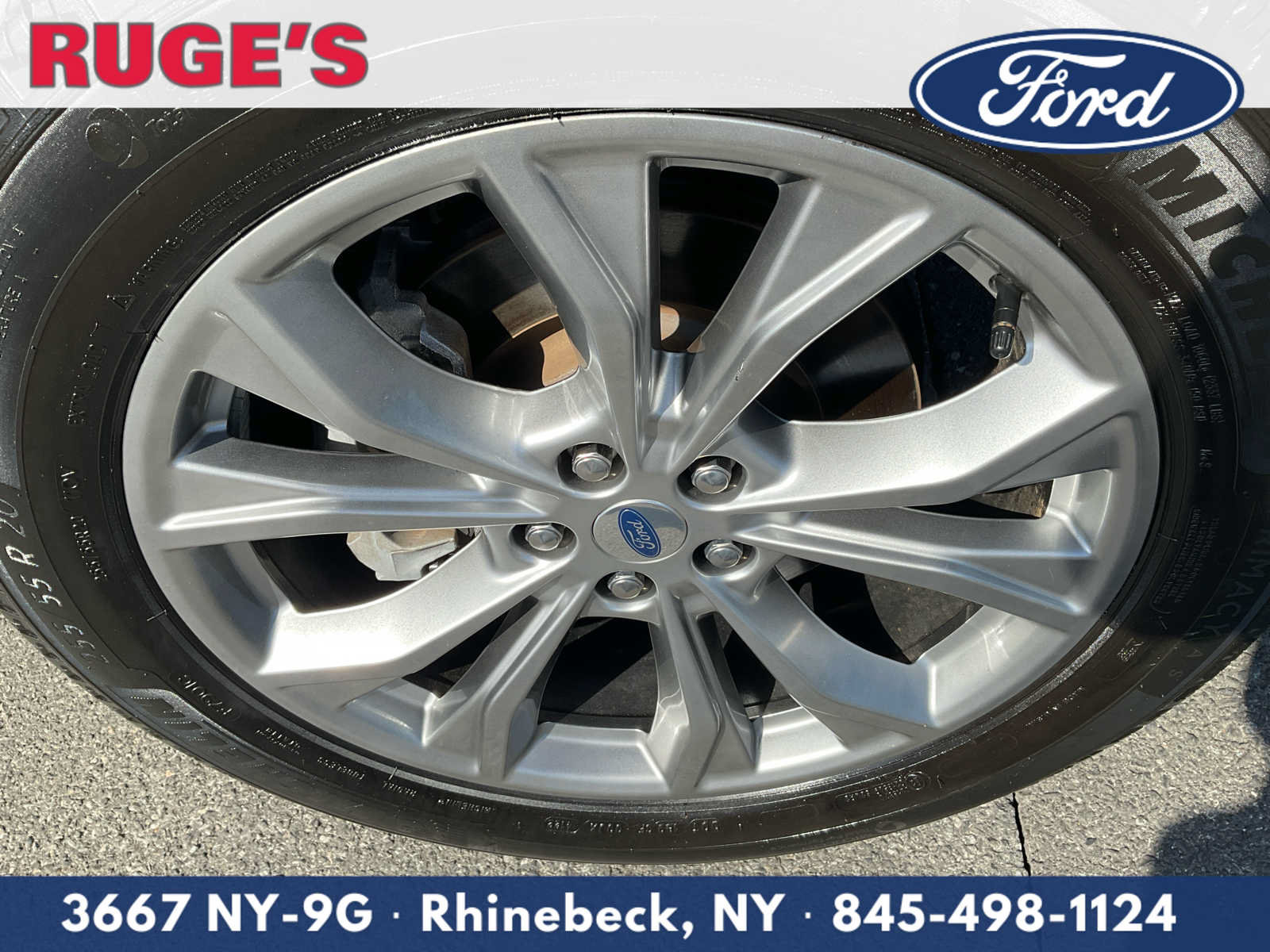 Certified 2023 Ford Explorer XLT w/ Equipment Group 202A AWD/4WD image 10