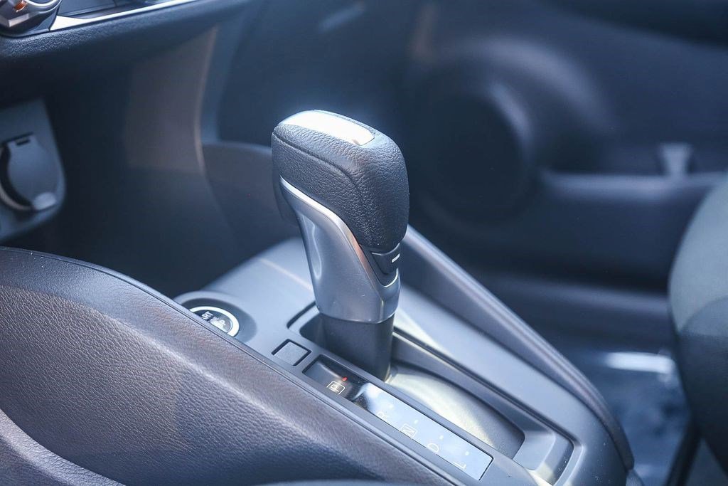 Certified 2025 Nissan Kicks Play S image 20