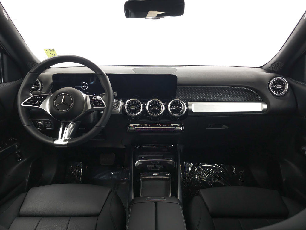 Certified 2026 Mercedes-Benz GLB 250 4MATIC image 23