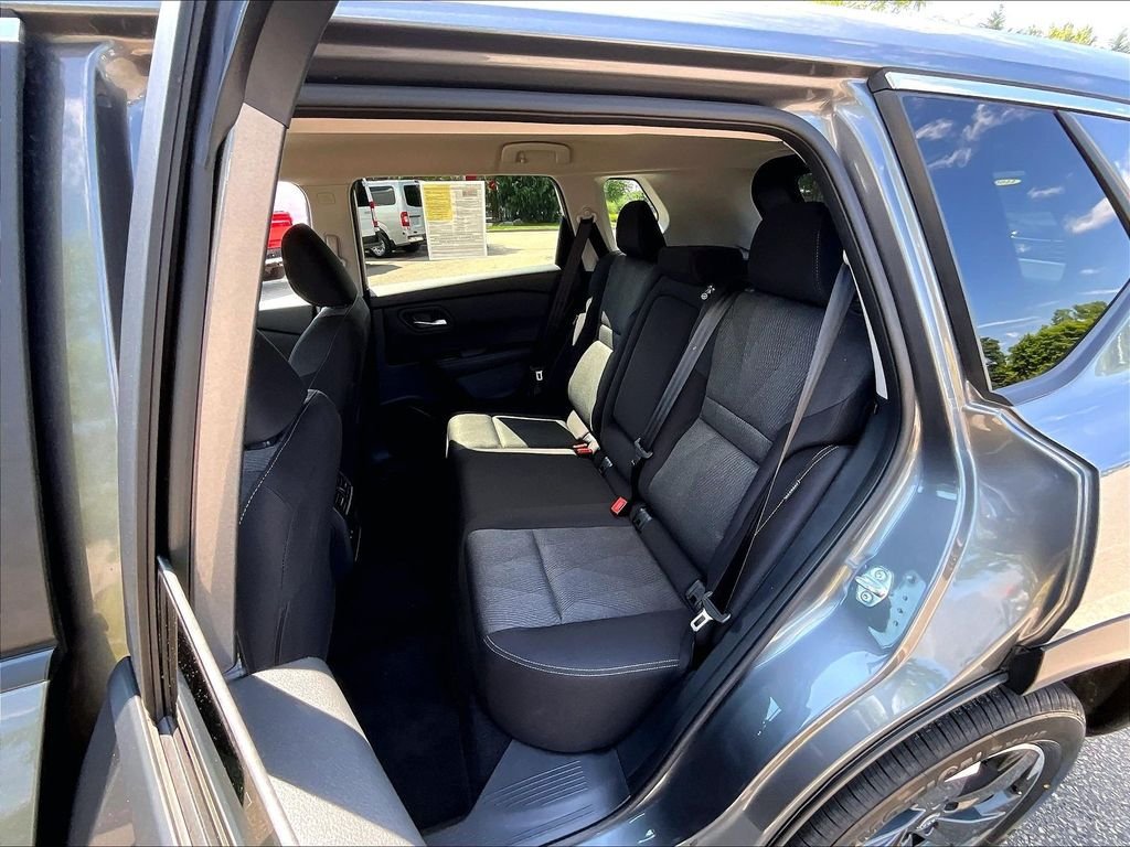 Certified 2026 Nissan Rogue SV AWD/4WD image 15