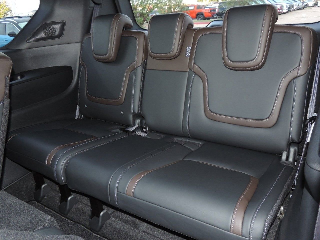 New 2026 Nissan Armada SL image 19