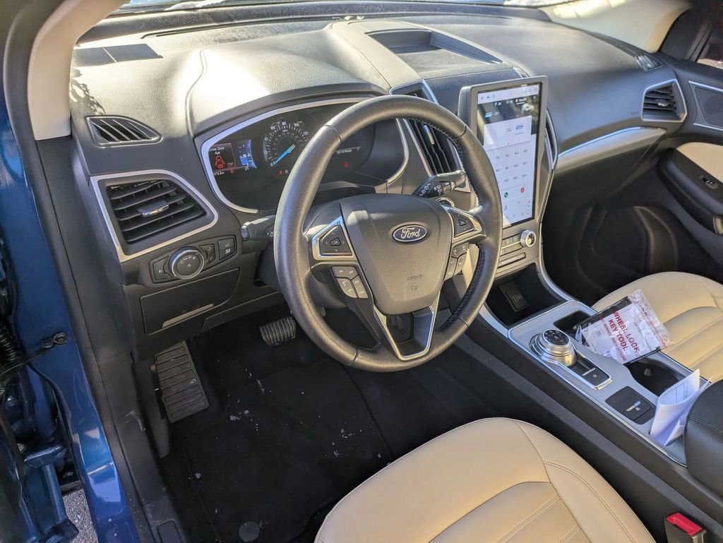 Used 2021 Ford Edge SEL w/ Convenience Package image 11