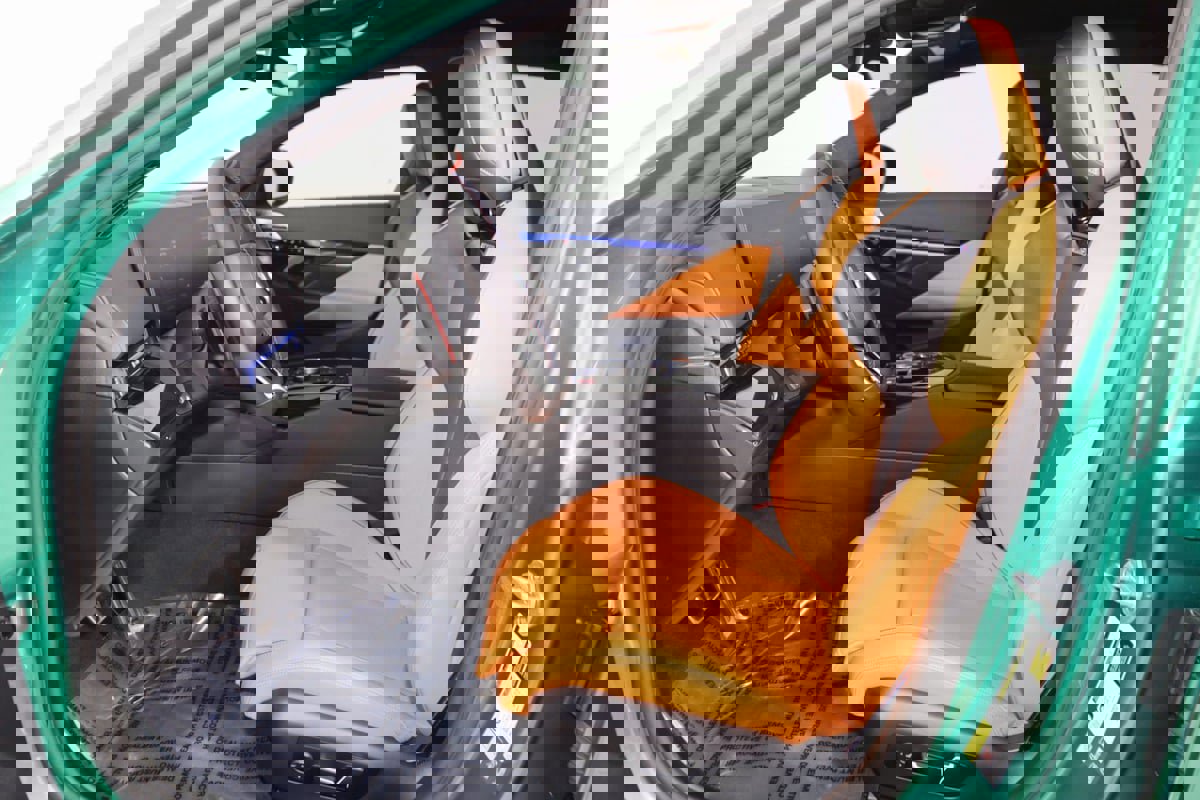 Used 2025 BMW M5 w/ Carbon Package image 11