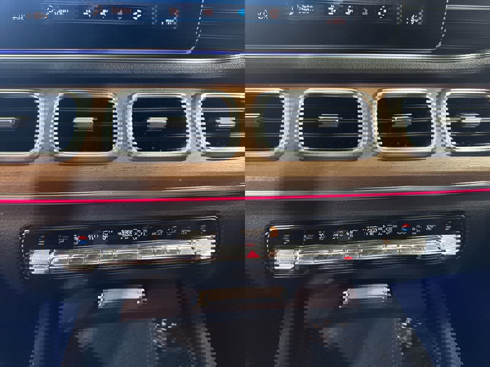 Used 2021 Mercedes-Benz GLE 350 w/ Premium Package image 25