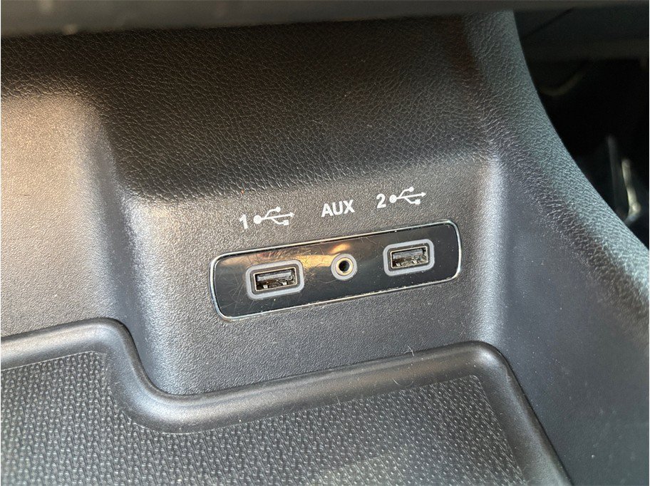 Used 2020 Dodge Durango SRT w/ Technology Group AWD/4WD image 35