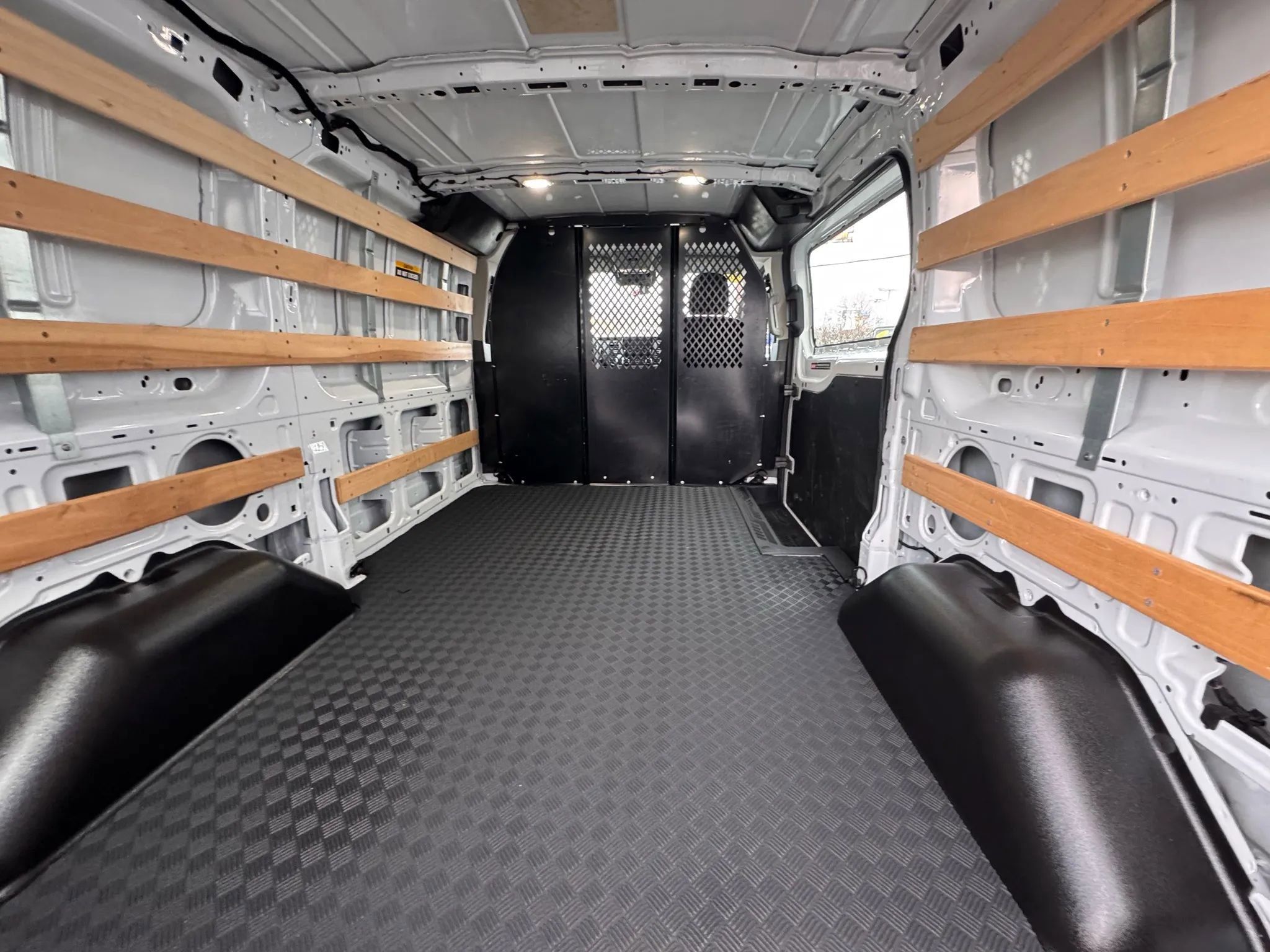 Used 2024 Ford Transit 250 Low Roof w/ Exterior Upgrade Package image 26