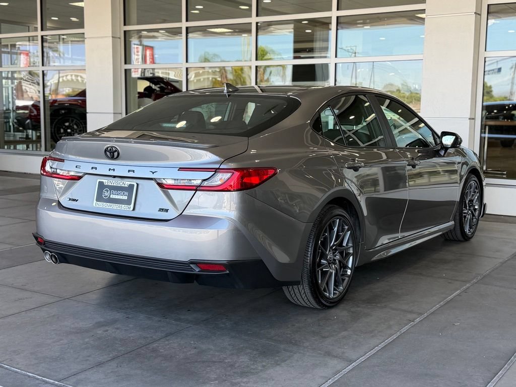 Used 2026 Toyota Camry SE FWD image 15