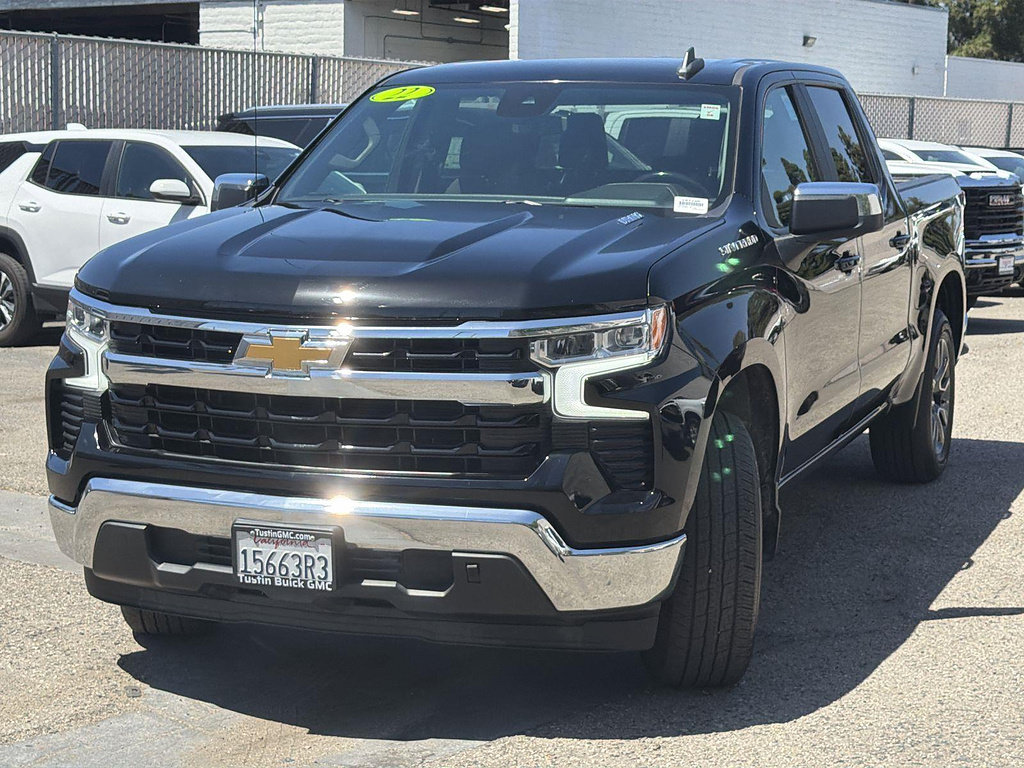 Used 2022 Chevrolet Silverado 1500 LT RWD image 3