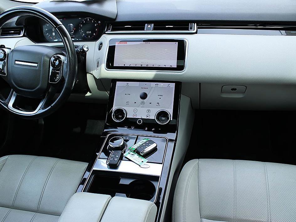 Used 2019 Land Rover Range Rover Velar S image 19