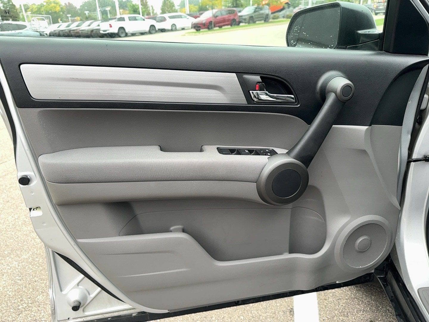 Used 2010 Honda CR-V LX image 13