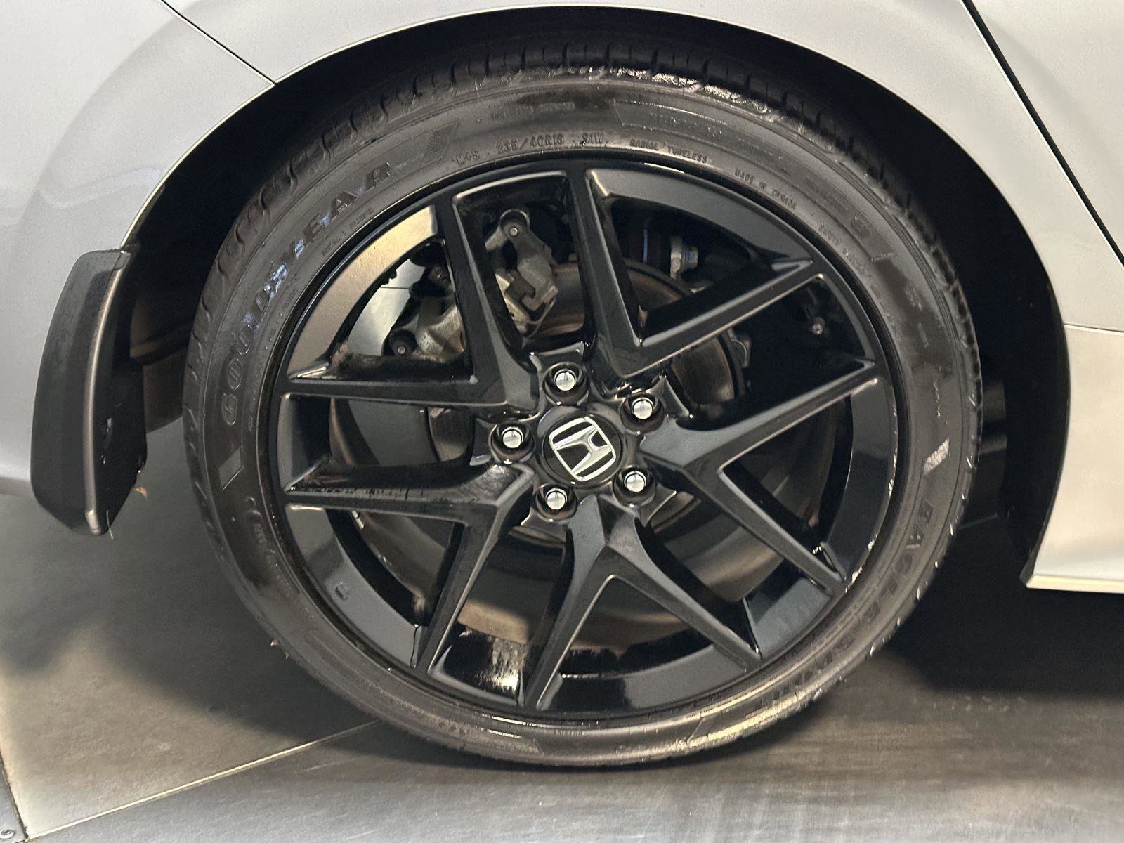 Certified 2024 Honda Civic Sport image 16