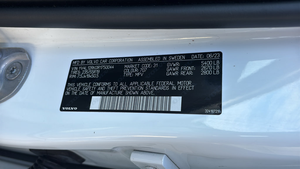 Certified 2024 Volvo XC60 B5 Core w/ Protection Package Premier AWD/4WD image 33