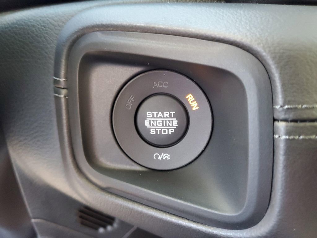 New 2025 Jeep Wrangler Sahara image 30