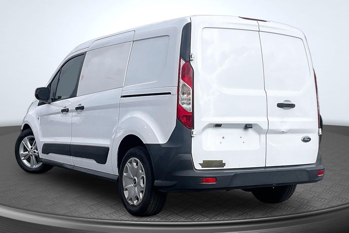 Used 2015 Ford Transit Connect XL FWD image 2