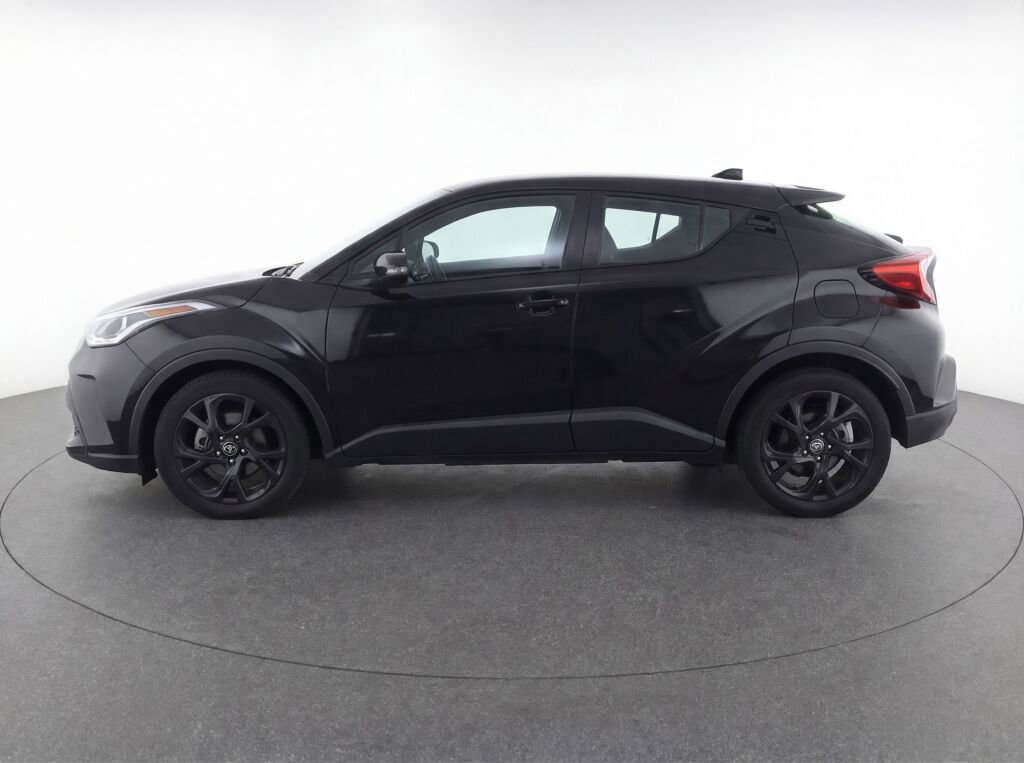 Used 2022 Toyota C-HR Nightshade image 38