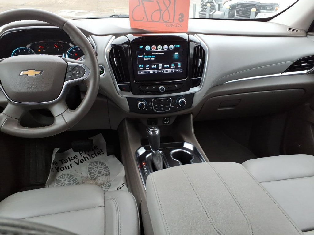 Used 2018 Chevrolet Traverse LT FWD image 11