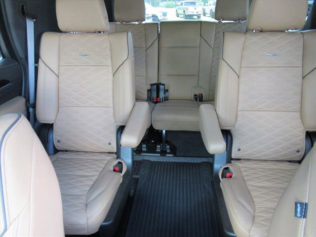Certified 2024 Cadillac Escalade Sport w/ LPO, ONYX Package AWD/4WD image 19
