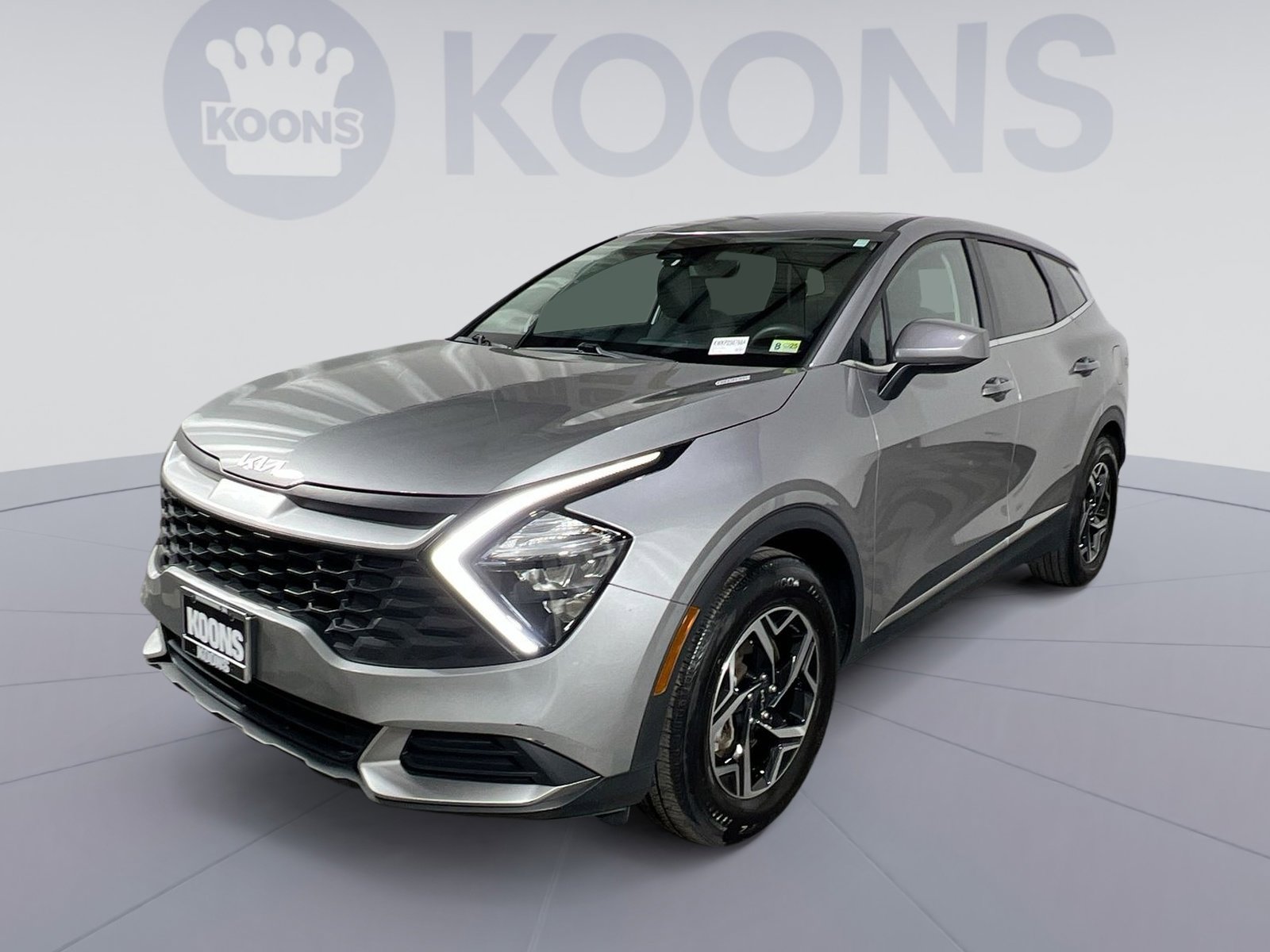 Used 2023 Kia Sportage LX image 1