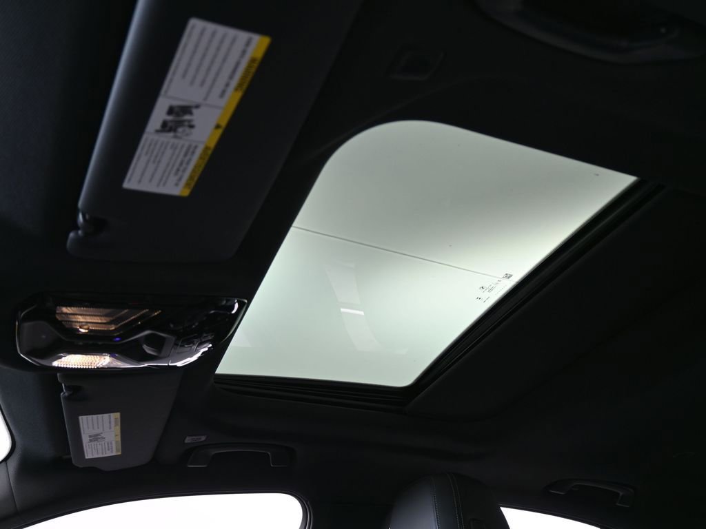 Used 2024 BMW 530i xDrive image 15