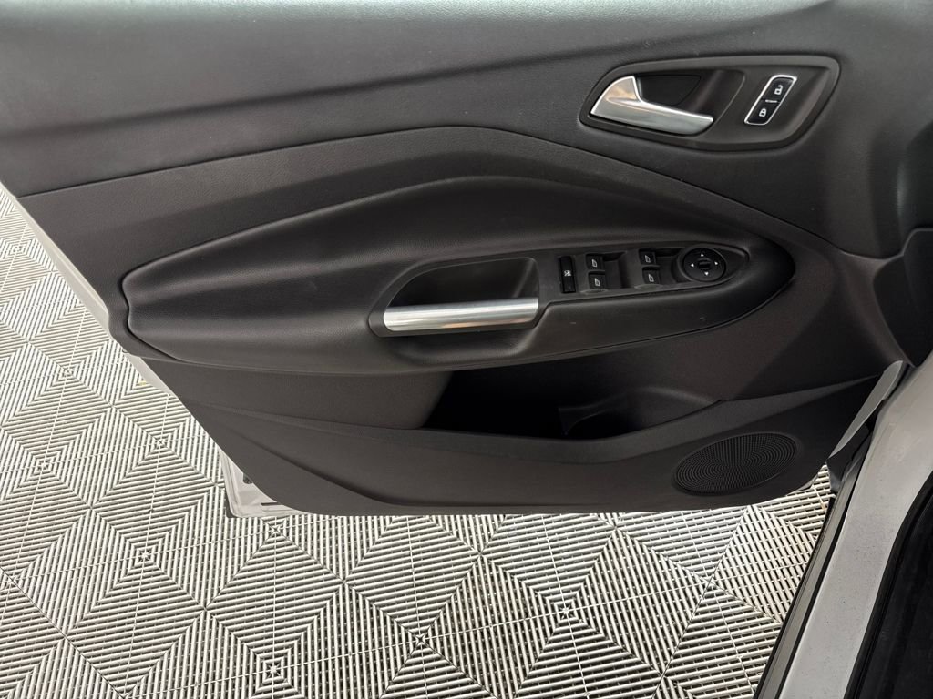 Used 2014 Ford Escape SE image 10