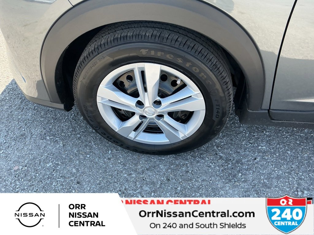 New 2025 Nissan Kicks Play S image 9