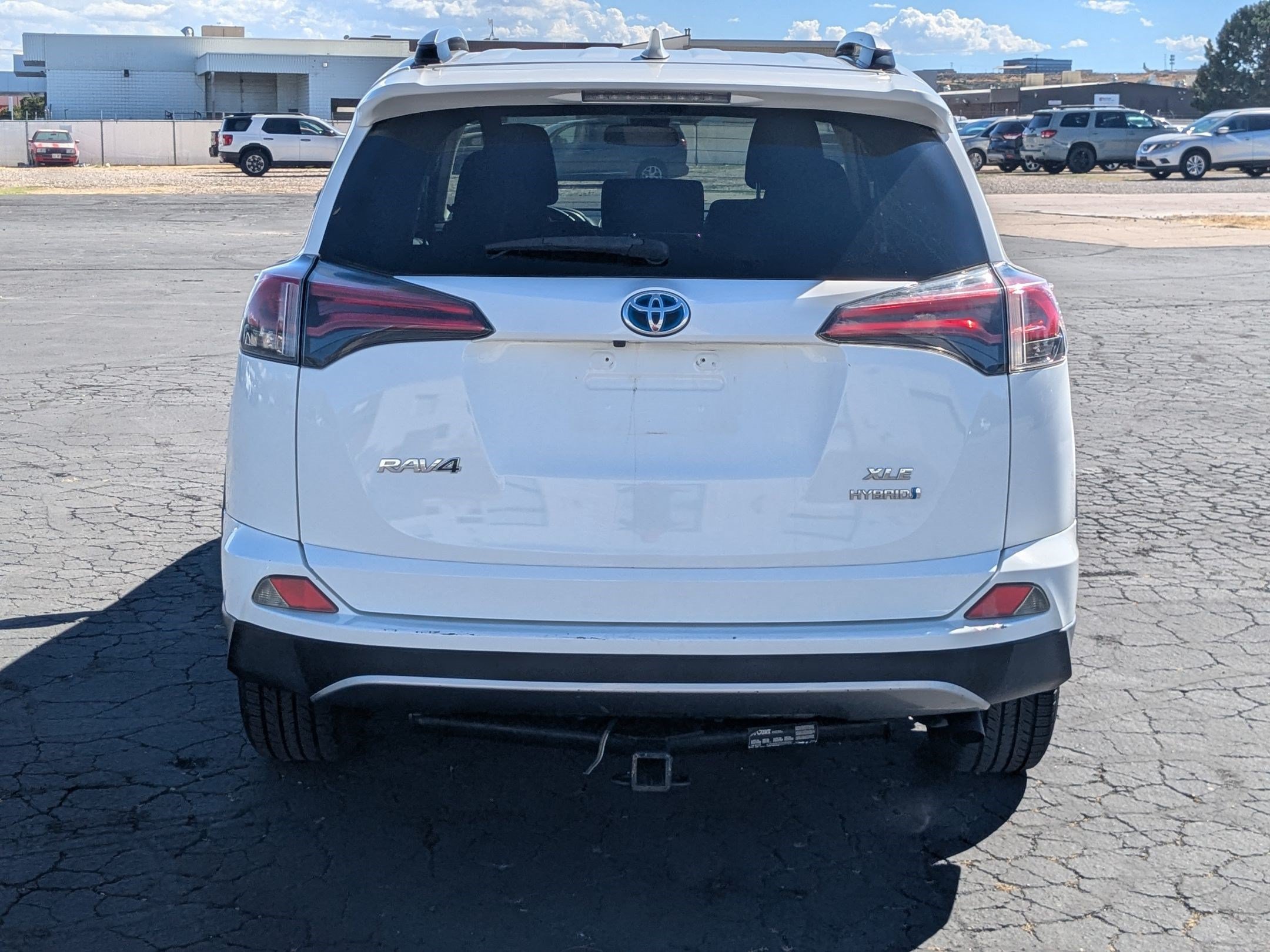 Used 2018 Toyota RAV4 XLE AWD/4WD image 7