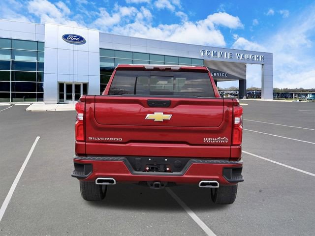 Used 2025 Chevrolet Silverado 1500 High Country w/ High Country Premium Package image 3