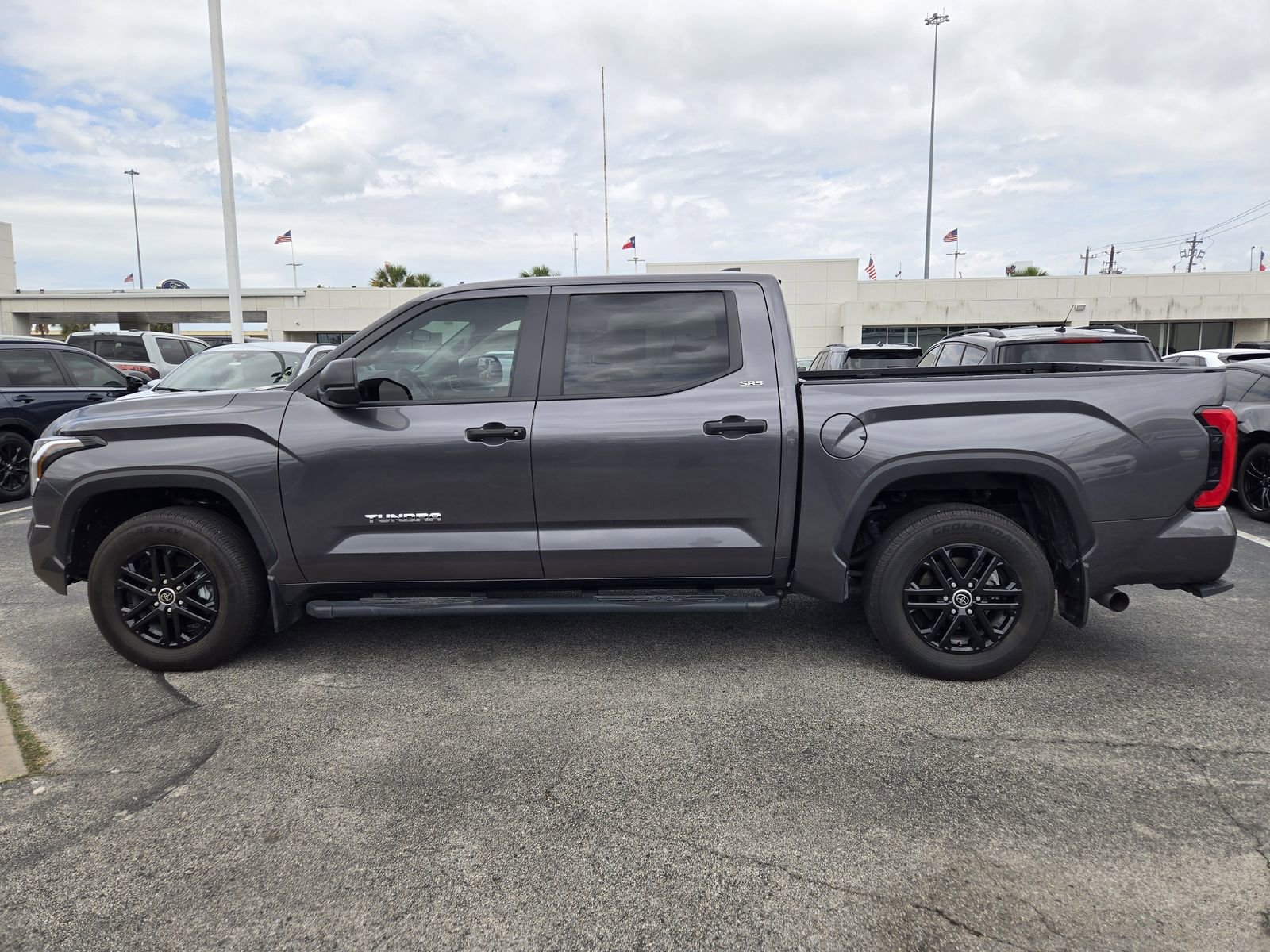 Used 2024 Toyota Tundra SR5 RWD image 5