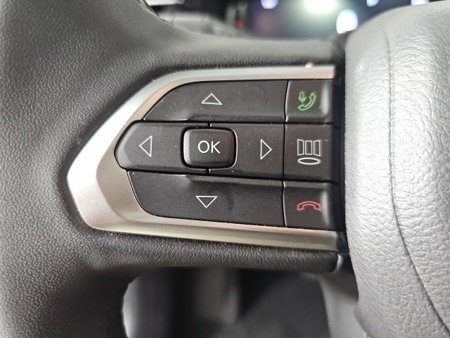 Certified 2024 Jeep Compass Limited w/ High Altitude Package image 17