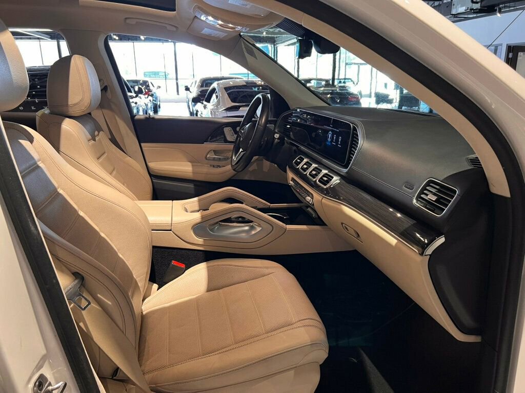 Used 2021 Mercedes-Benz GLS 450 4MATIC image 32