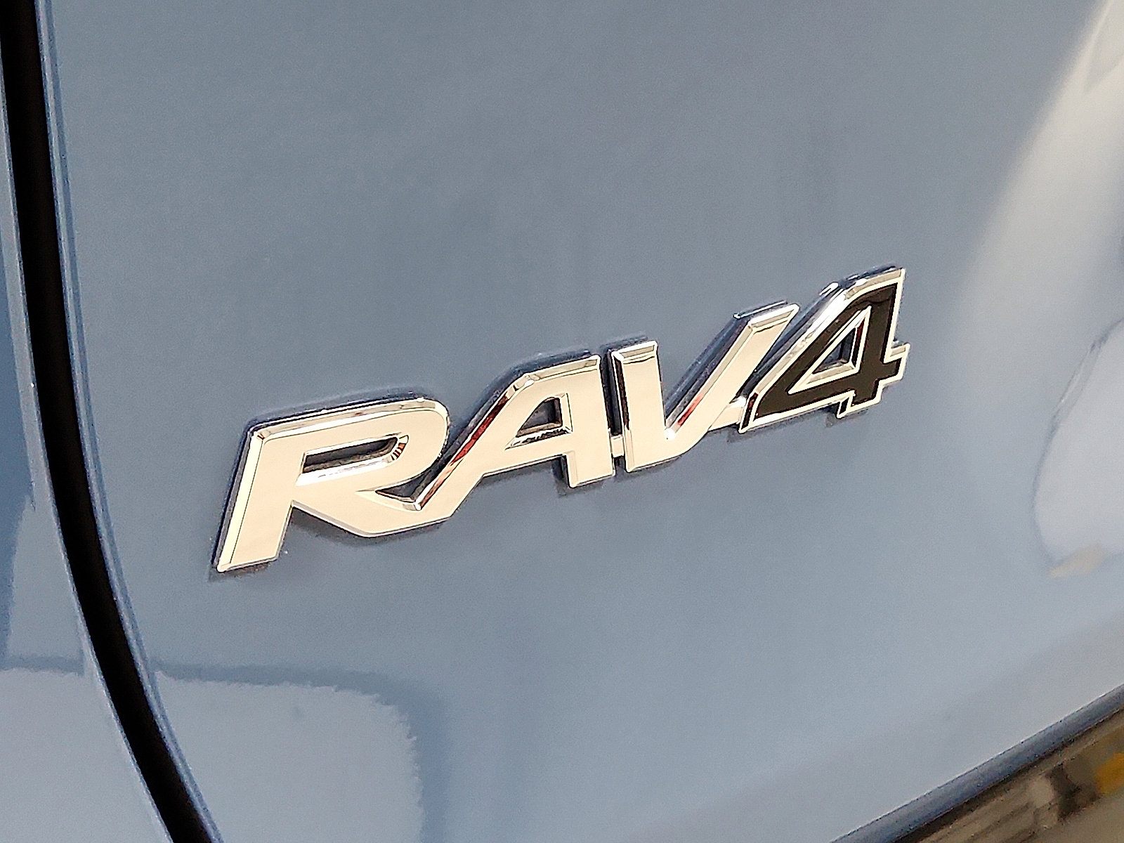 Used 2025 Toyota RAV4 XSE w/ Advanced Technology Package AWD/4WD image 7