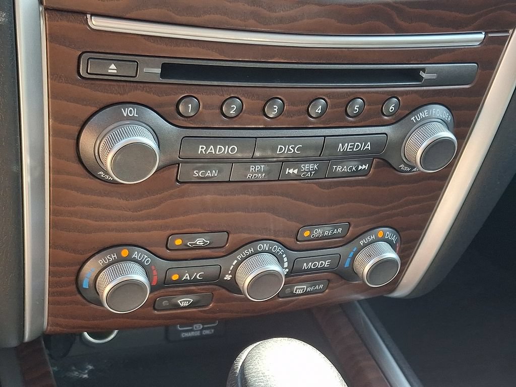Used 2018 Nissan Pathfinder Platinum AWD/4WD image 19