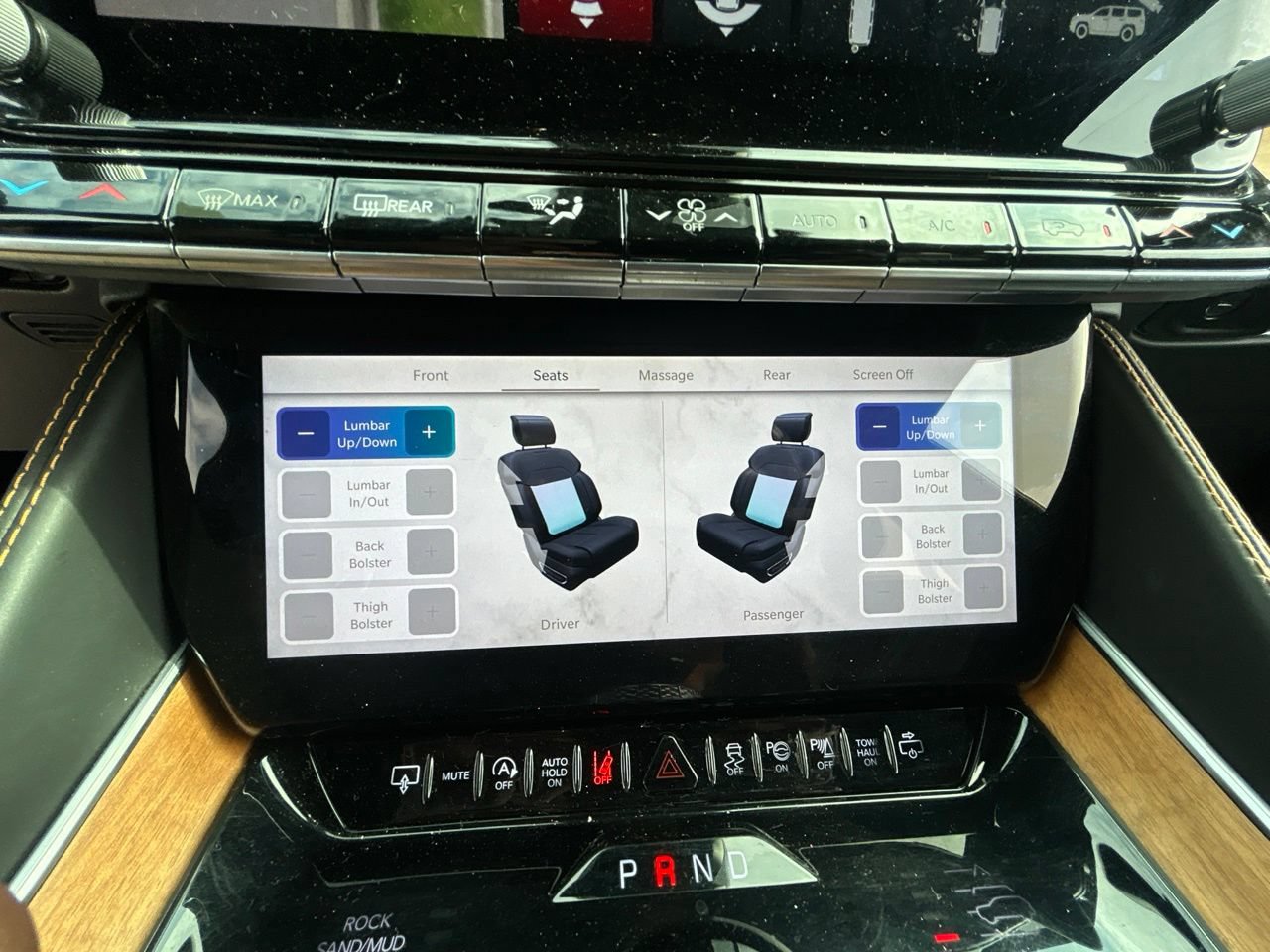 Used 2024 Jeep Grand Wagoneer Series III w/ Rear-Seat Entertainment Group AWD/4WD image 25