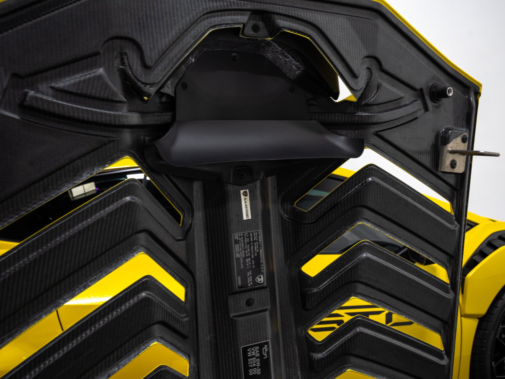 Used 2022 Lamborghini Huracan STO RWD image 78