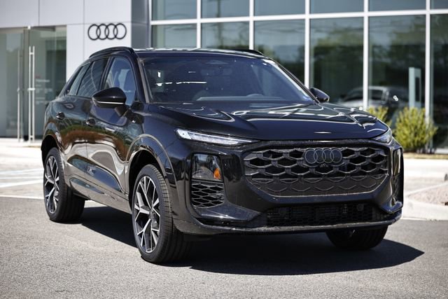New 2026 Audi Q3 quattro 2.0T AWD/4WD image 2